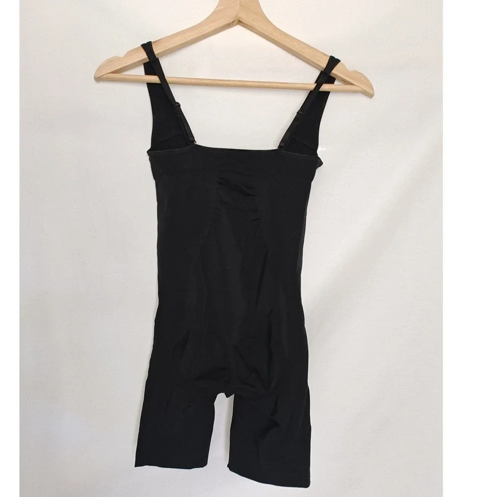 Assets by‎ Spanx Black Full Body Slimming Bodysuit Tank Style Shorts Style XL